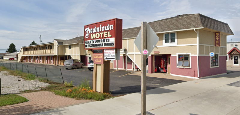 Downtown Motel - 2019 STREET VIEW (newer photo)